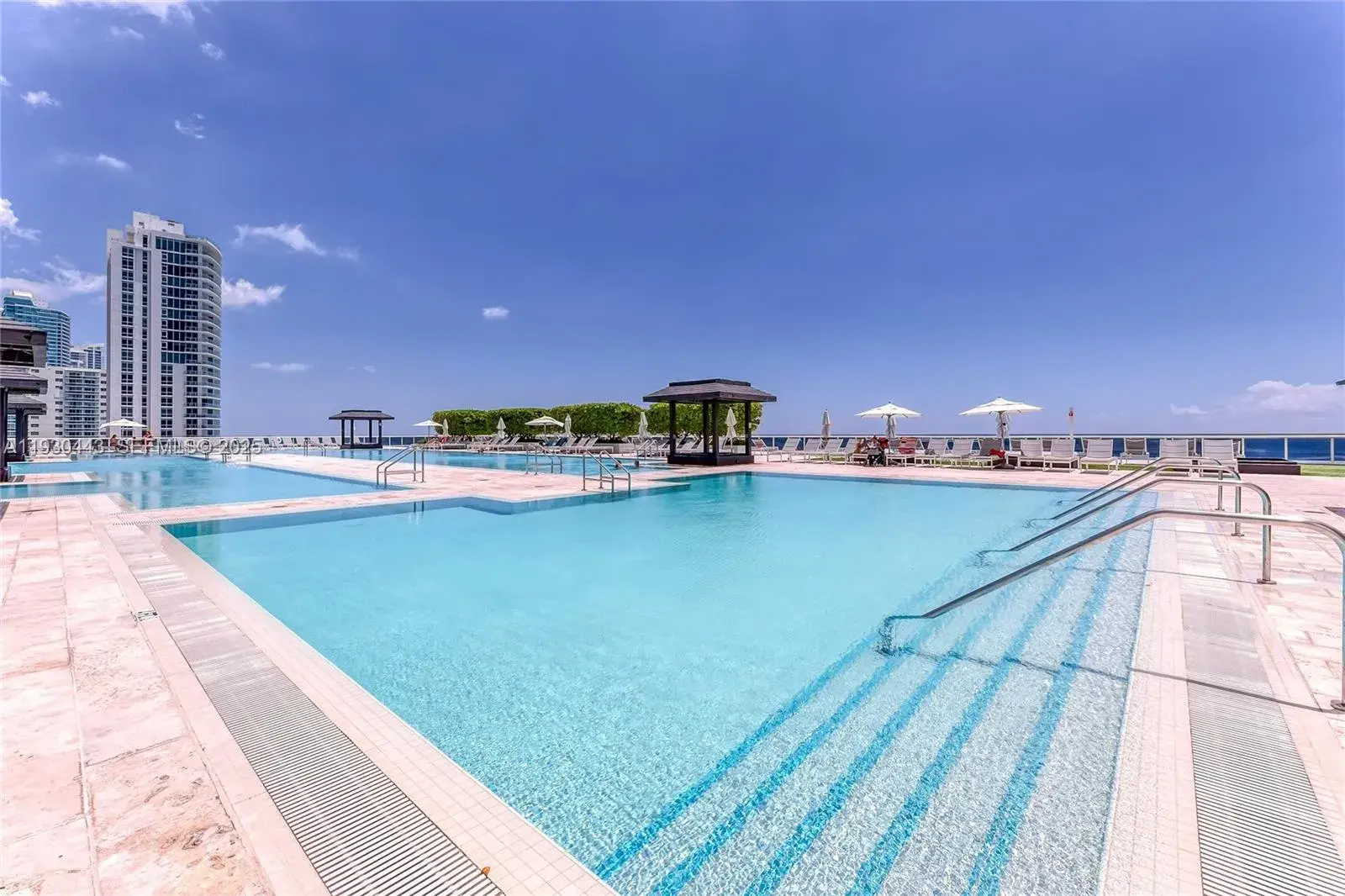1830 S OCEAN DR # 4601, Hallandale Beach FL 33009