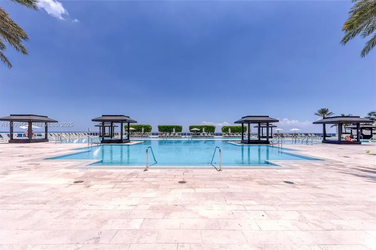 1830 S OCEAN DR # 4601, Hallandale Beach FL 33009