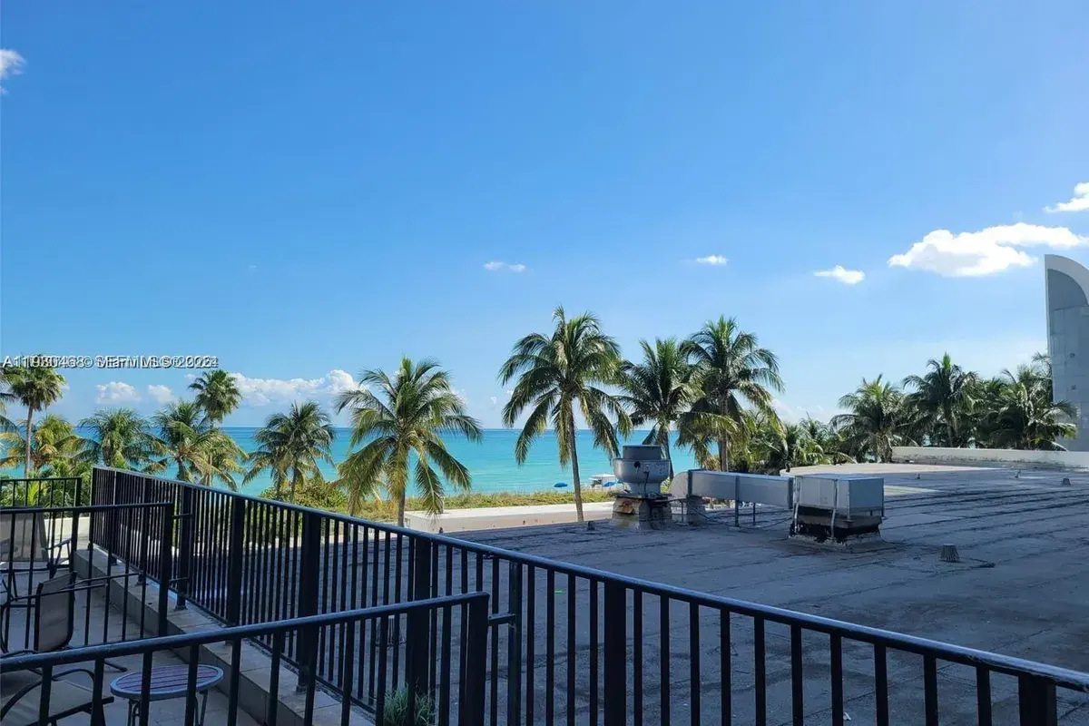 6345 Collins Ave, Miami Beach FL 33141