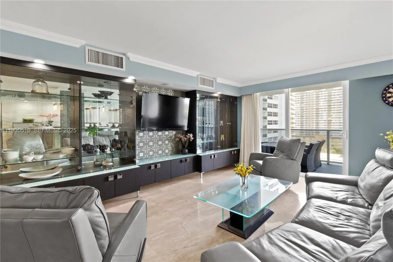 1880 S Ocean Dr, Hallandale Beach FL 33009