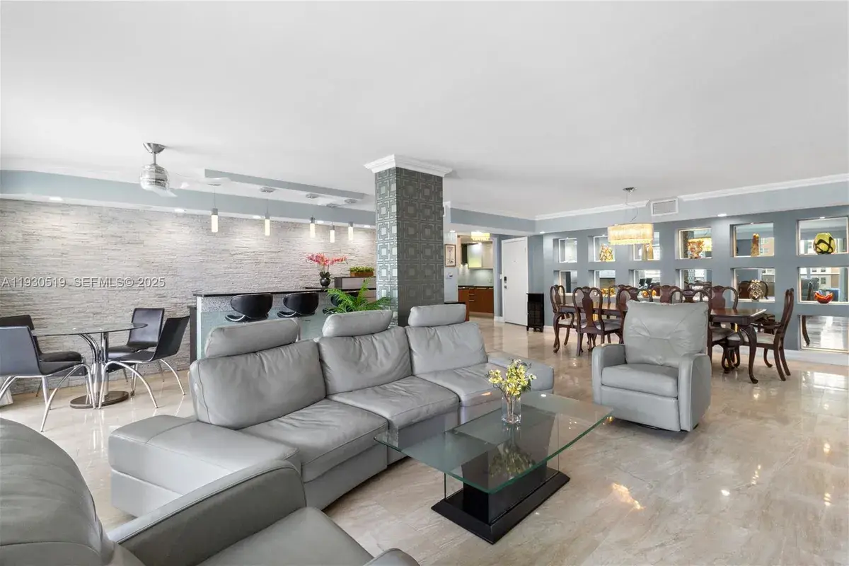 1880 S Ocean Dr, Hallandale Beach FL 33009