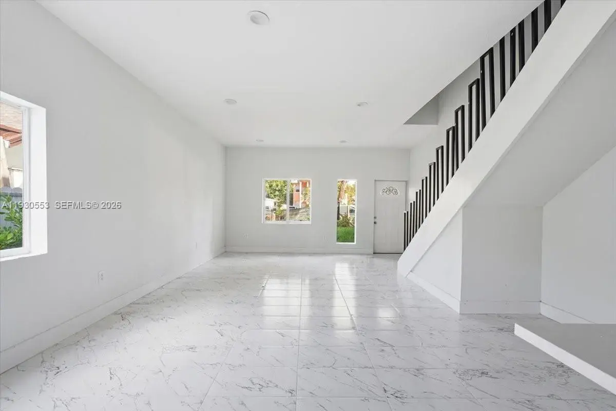 1126 NW 28 # 1126, Miami FL 33127