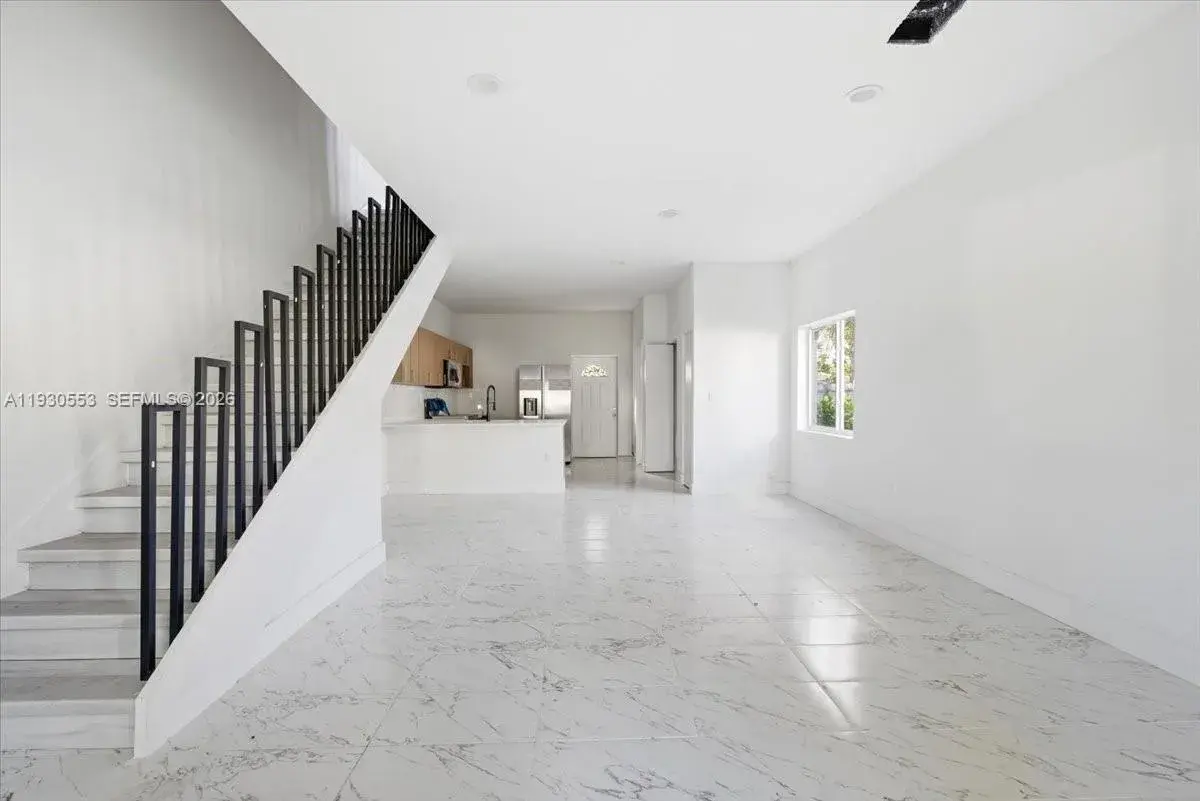 1126 NW 28 # 1126, Miami FL 33127