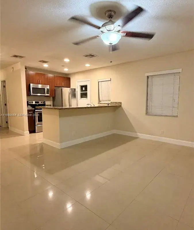 1104 NE 17th Ter # 2, Fort Lauderdale FL 33304