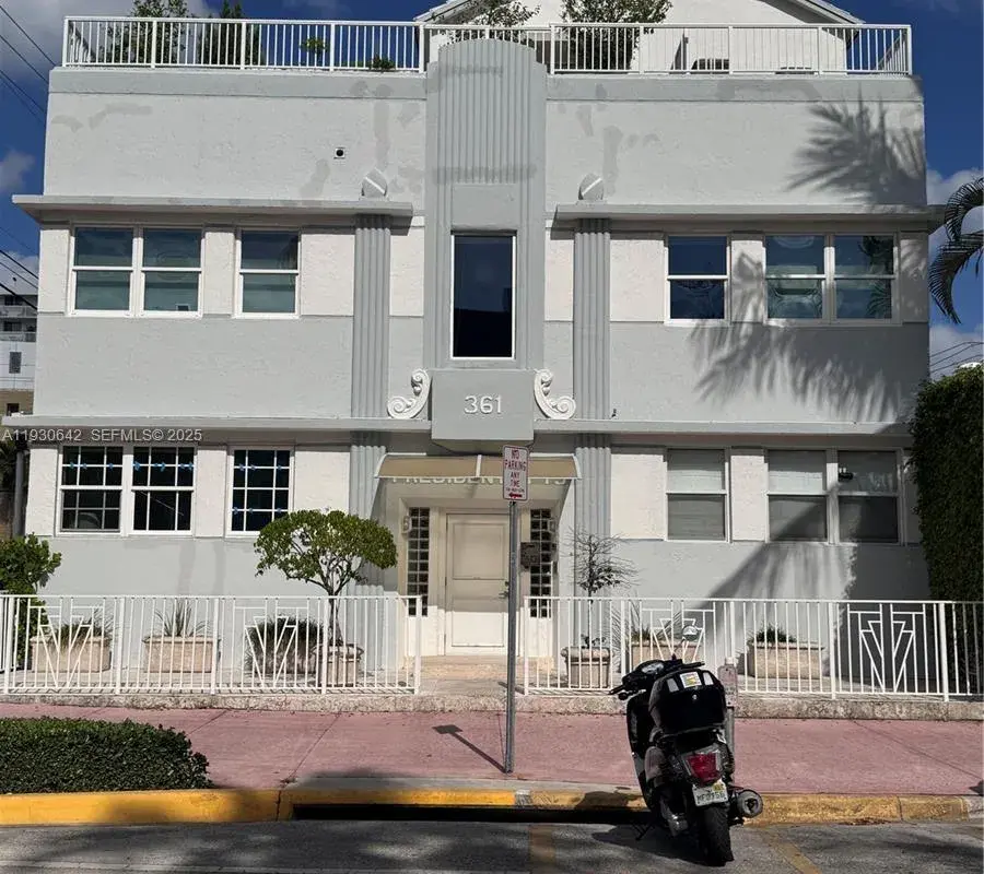 361 Collins Ave # A2, Miami Beach FL 33139