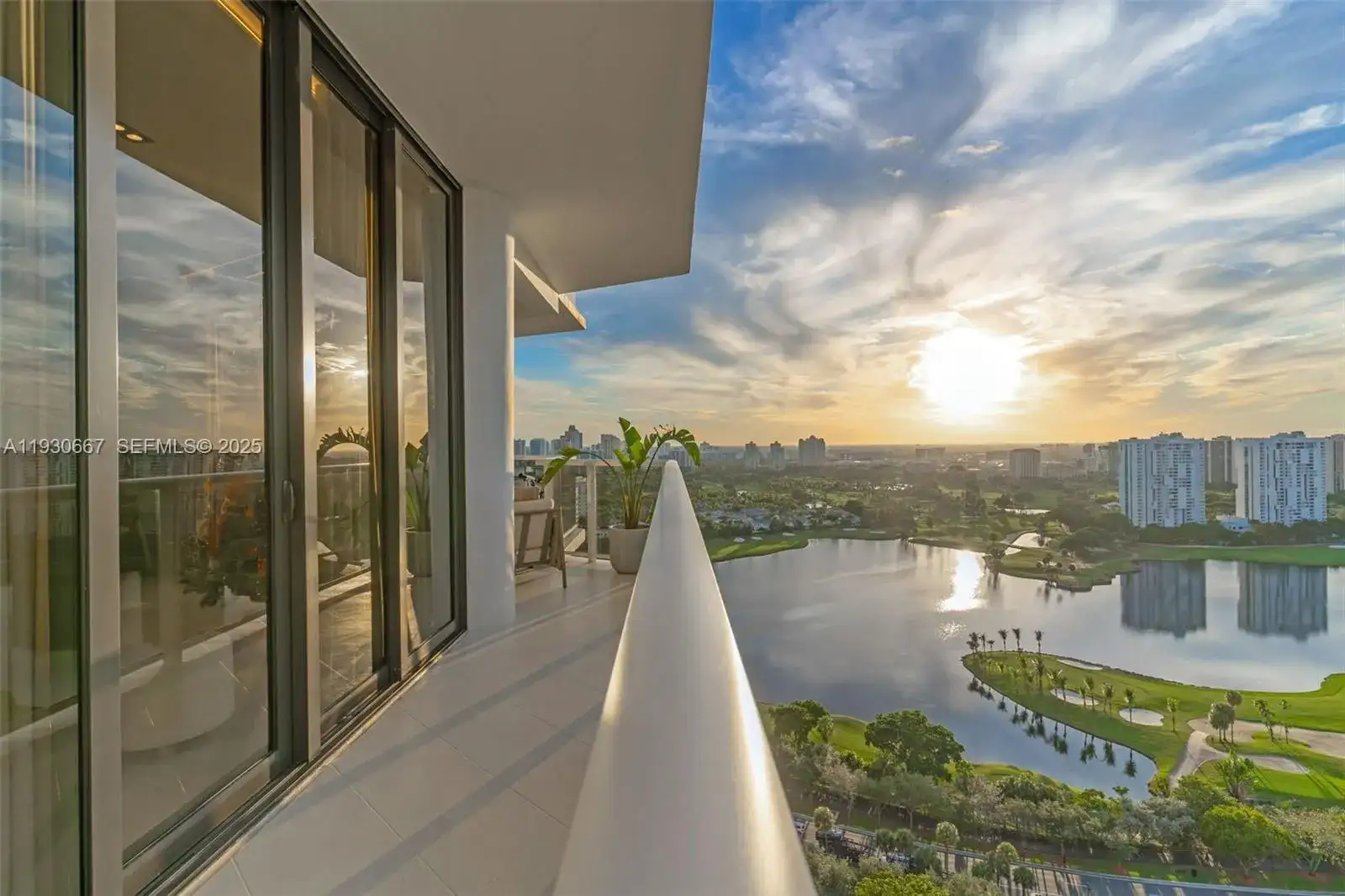 20281 E Country Club Dr, Aventura FL 33180 photo 2