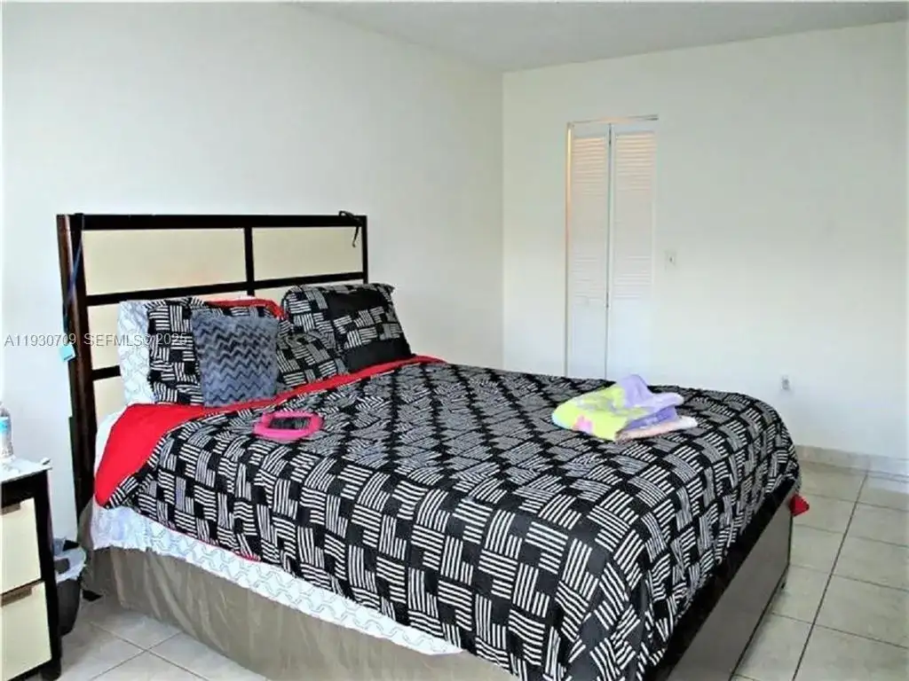 2451 NW 41st Ave # 302, Lauderhill FL 33313 photo 2