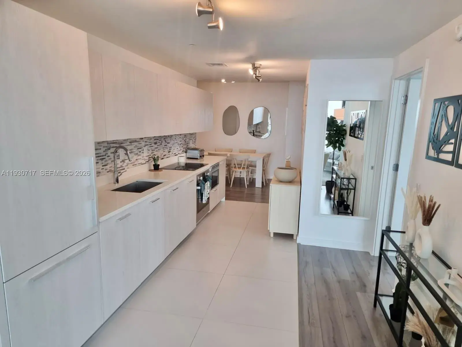 501 NE 31st St # 3601, Miami FL 33137
