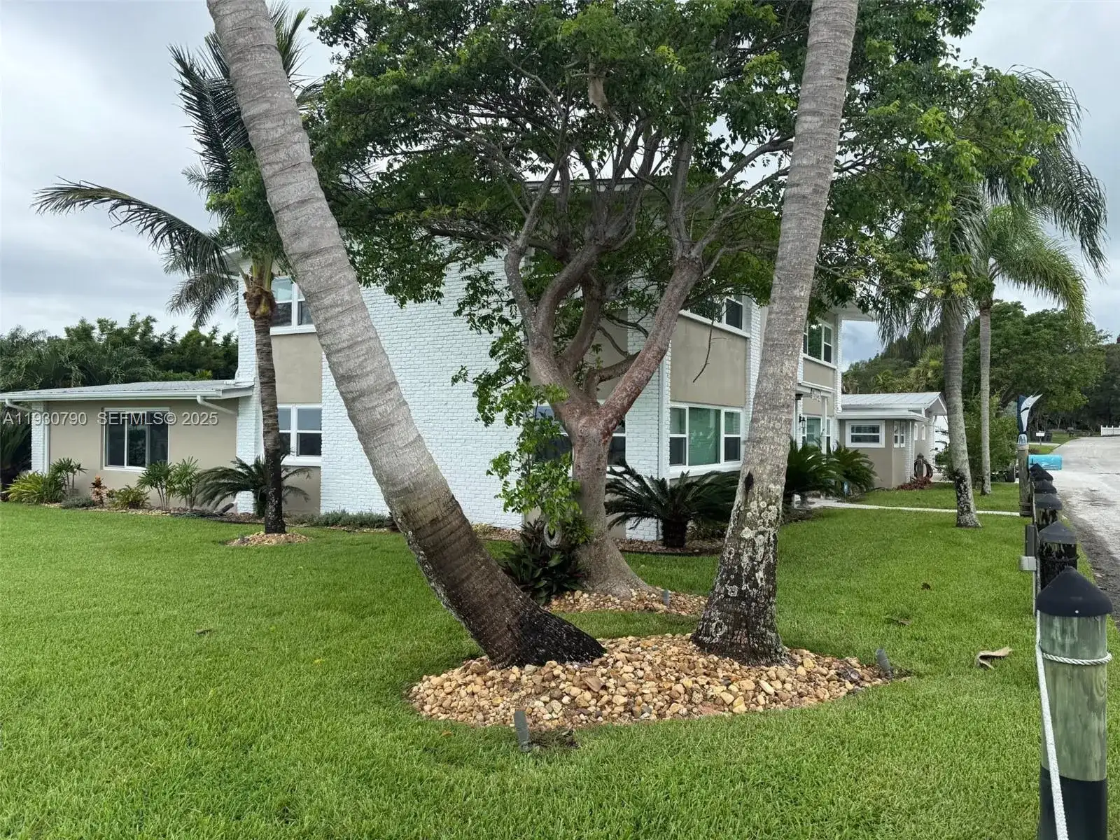 13549 S Indian River Dr, Jensen Beach FL 34957 photo 2