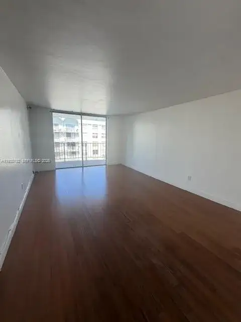 494 NW 165th St Rd # 508, Miami FL 33169 photo 2