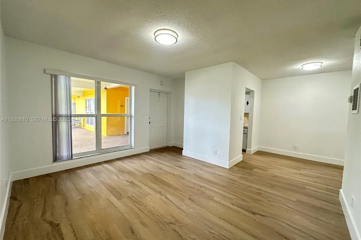 2822 Van Buren St # 107, Hollywood FL 33020