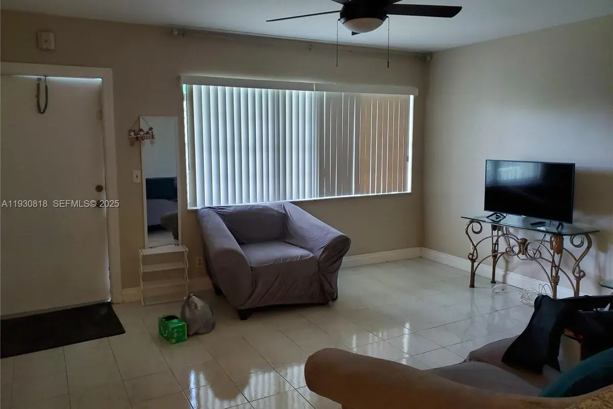 1450 Atlantic Shores Blvd # 317, Hallandale Beach FL 33009