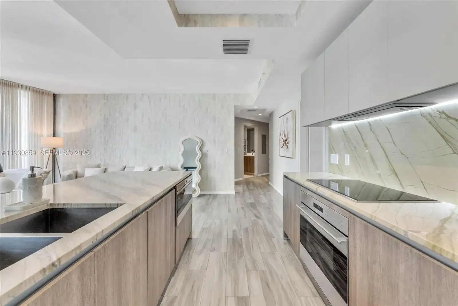 801 S Miami Ave # 1805, Miami FL 33130 photo 4