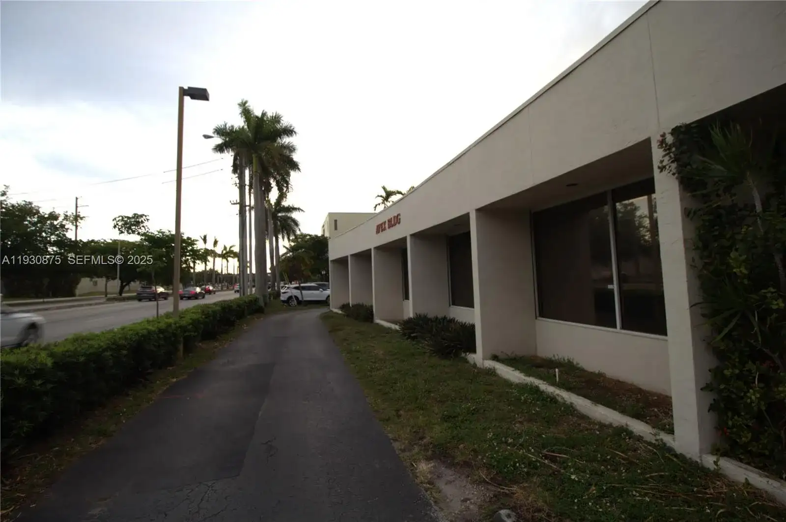 6405 NW 36th St, Virginia Gardens FL 33166 photo 5
