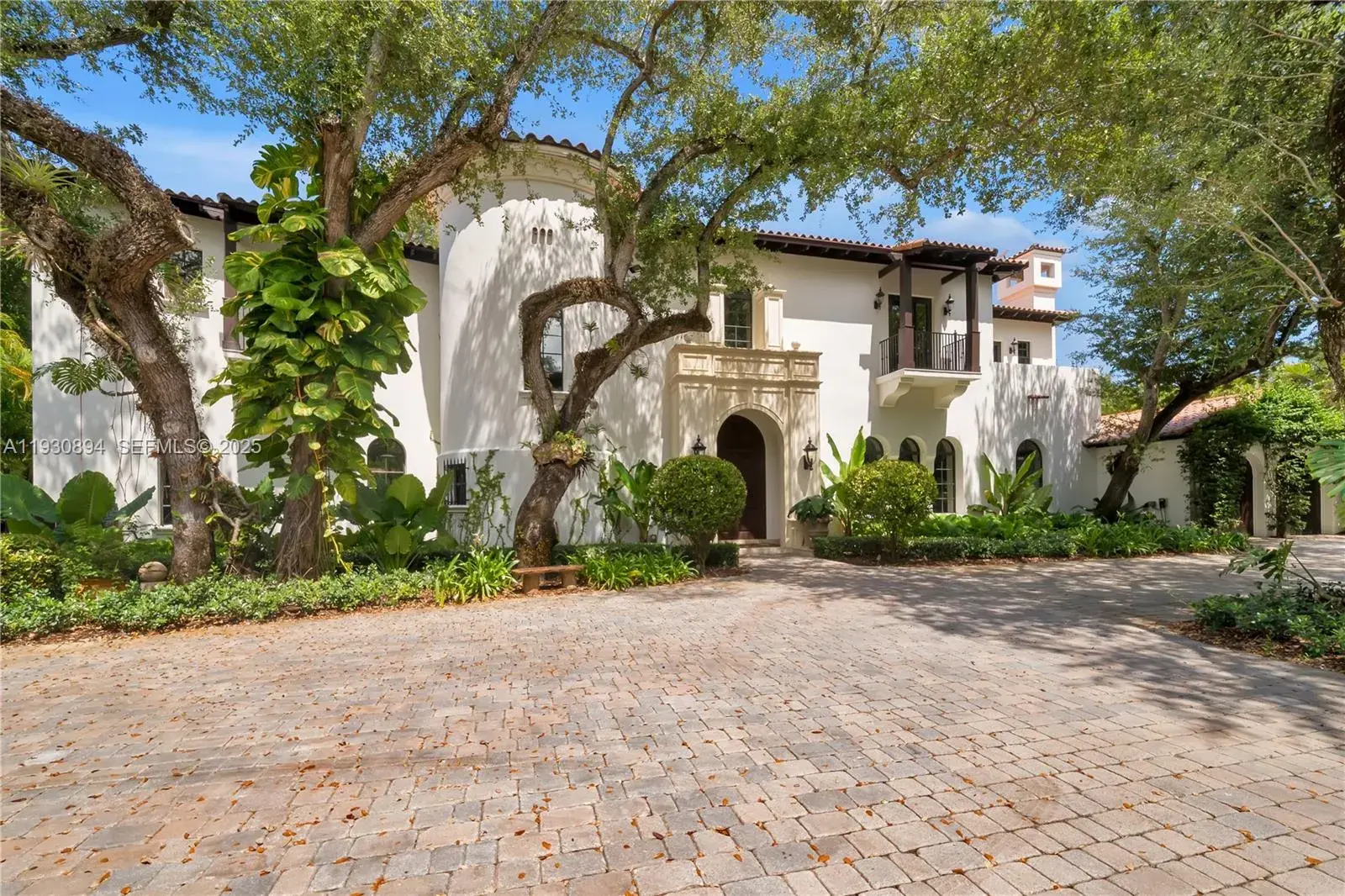 8301 SW 53rd Ave, Miami FL 33143