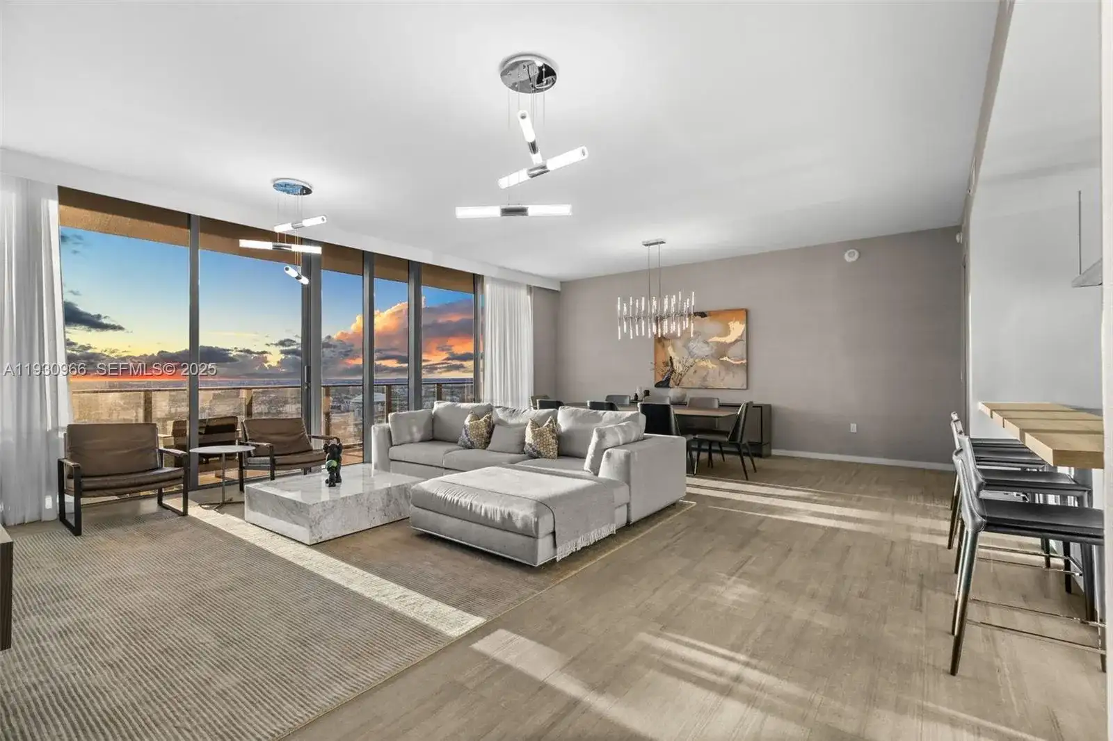 1000 Brickell Plz, Miami FL 33131 photo 5