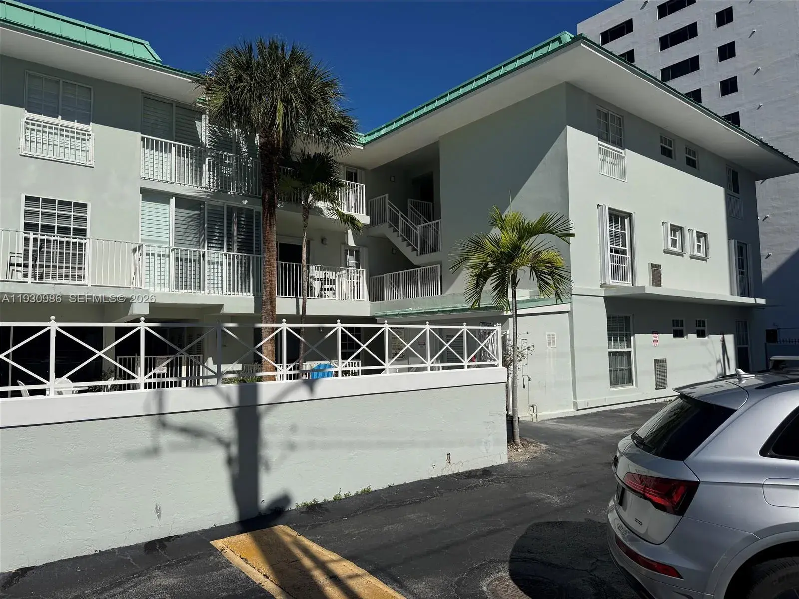 300 Sunrise Dr # 3H, Key Biscayne FL 33149