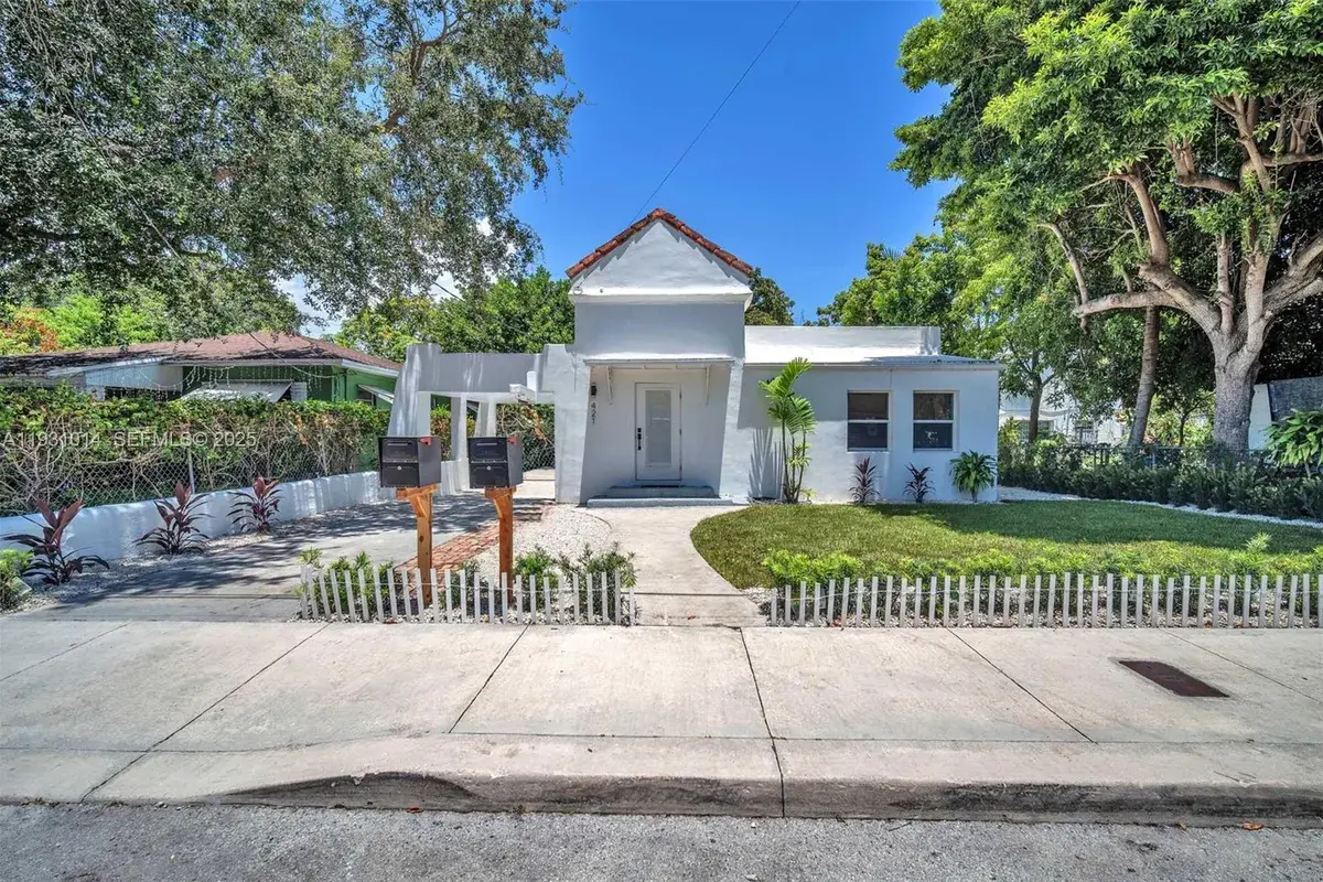 421 NW 59th St, Miami FL 33127