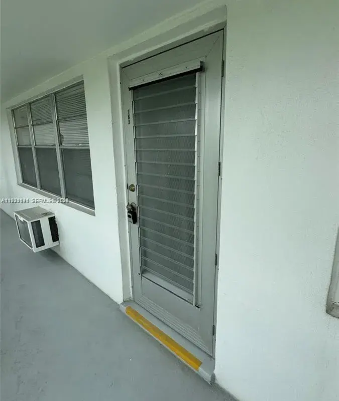 163 Coventry G # 163, West Palm Beach FL 33417