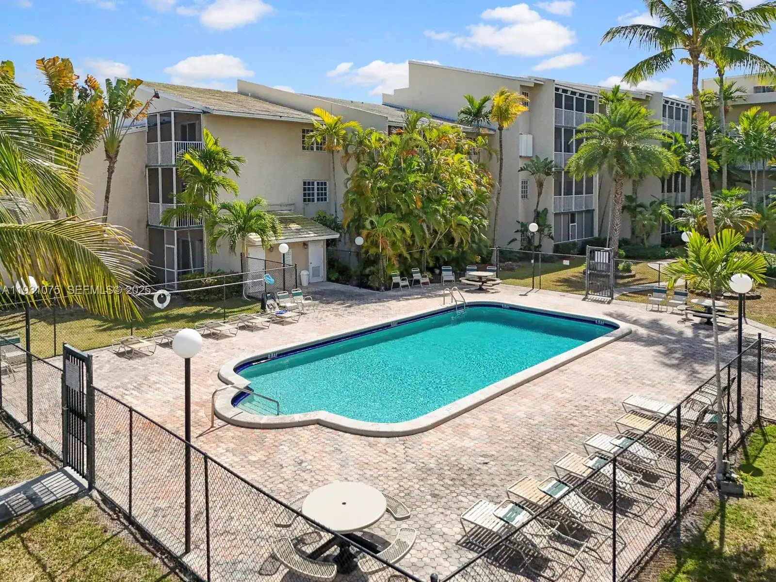 21121 SW 85th Ave # 202, Cutler Bay FL 33189 photo 2