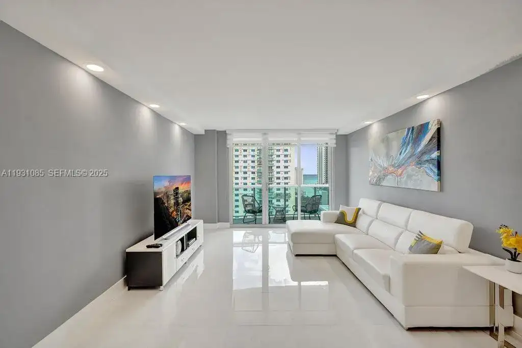 19380 Collins Ave # 1104, Sunny Isles Beach FL 33160 photo 2