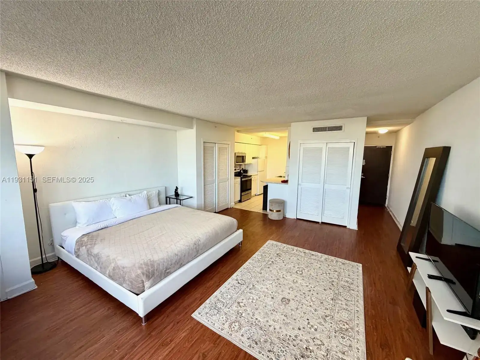 1500 Bay Rd # 484S, Miami Beach FL 33139 photo 2