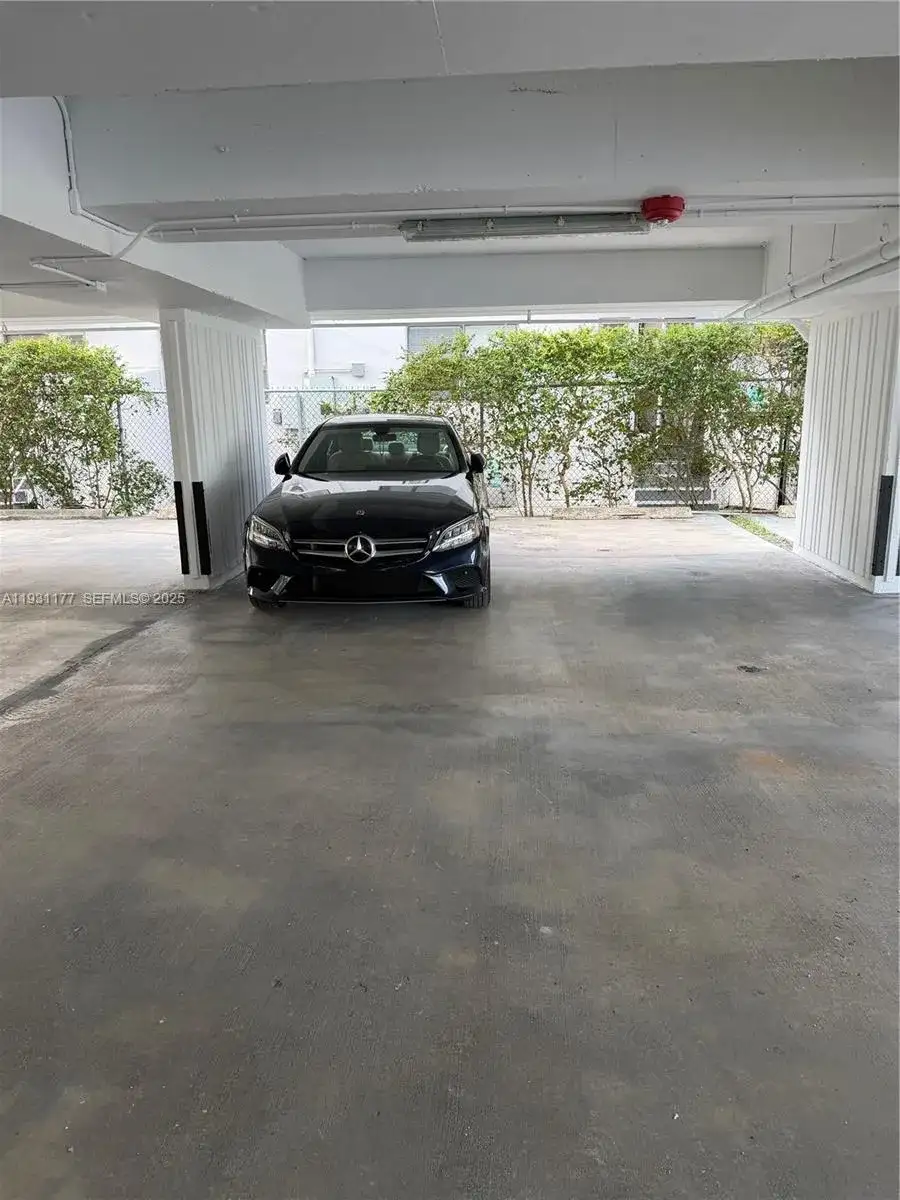 8305 Crespi Blvd # 5A, Miami Beach FL 33141 photo 3