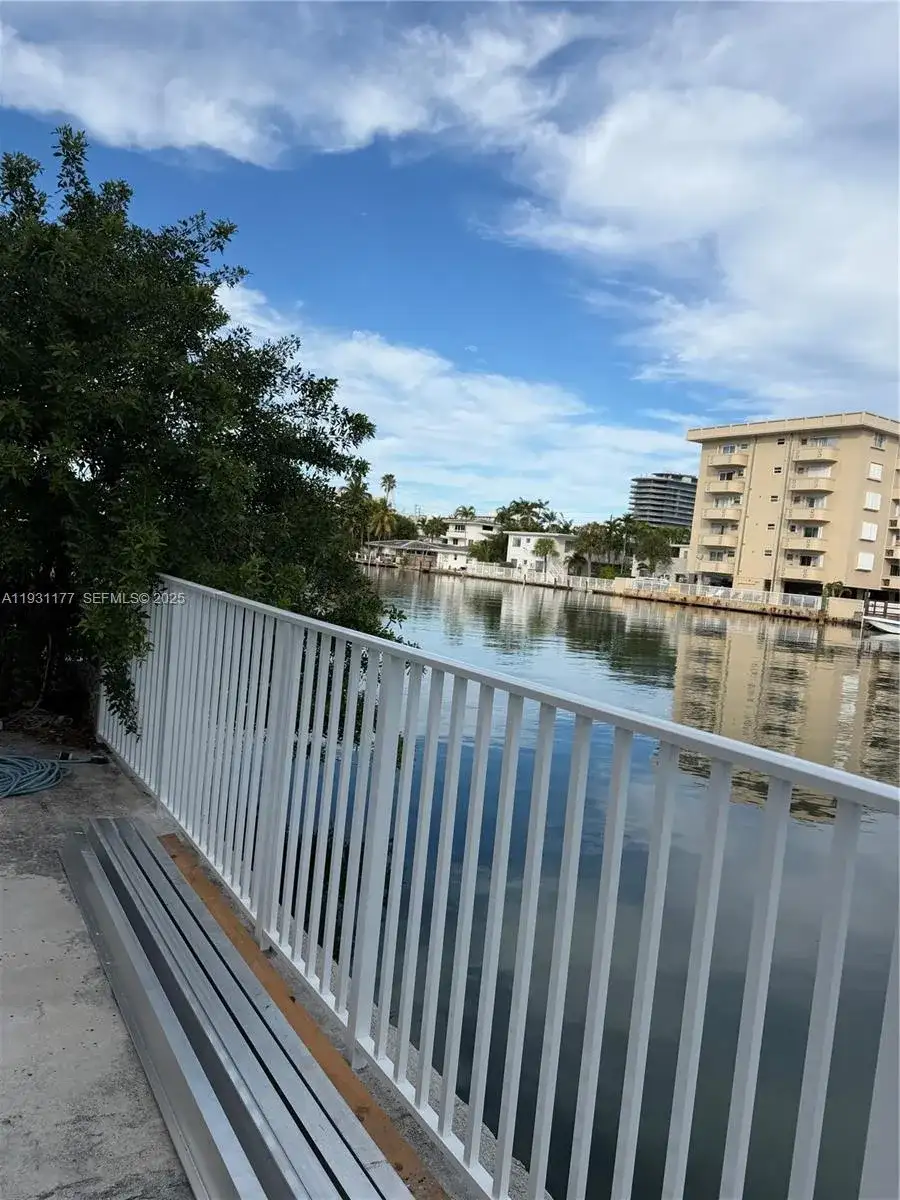 8305 Crespi Blvd # 5A, Miami Beach FL 33141 photo 4