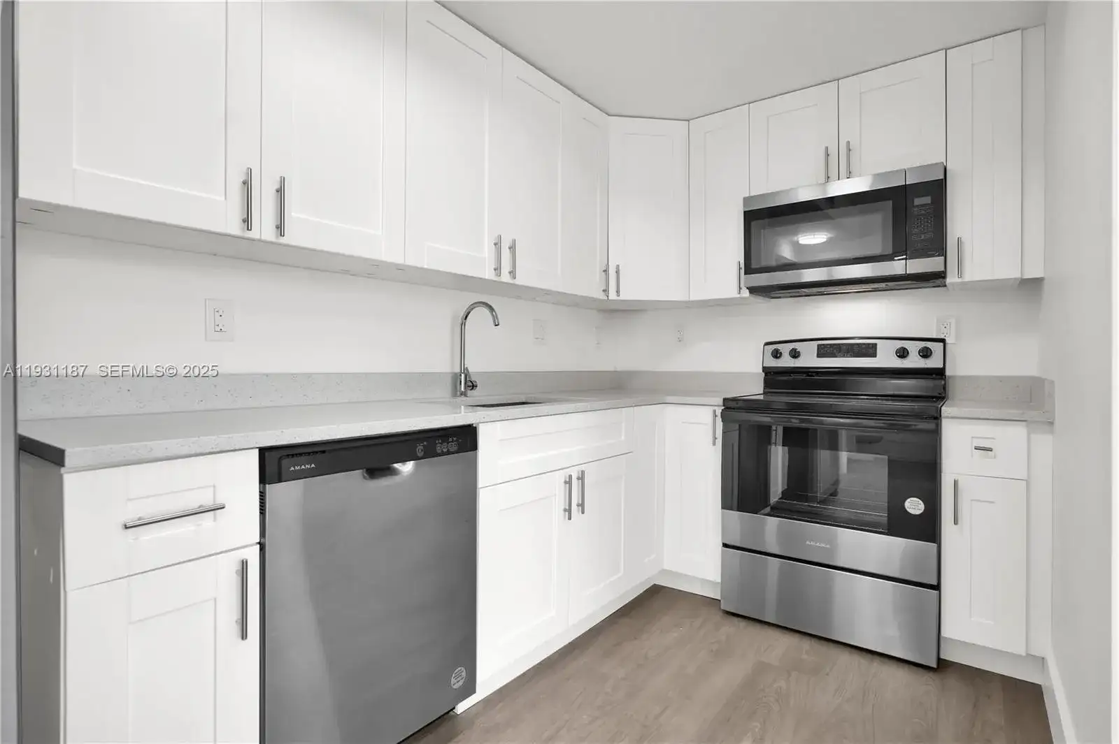 1620 NW 18th St # 301, Miami FL 33125 photo 3