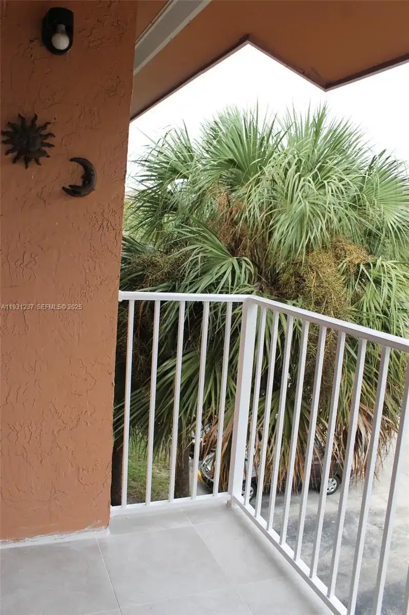 7135 NW 179th St # 302, Hialeah FL 33015 photo 4