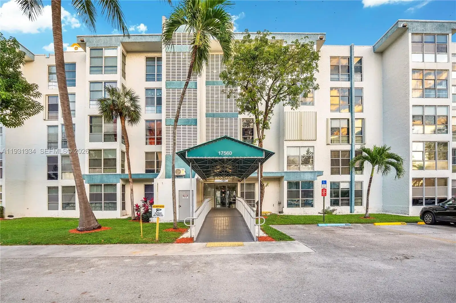 17560 Atlantic Blvd # 118, Sunny Isles Beach FL 33160