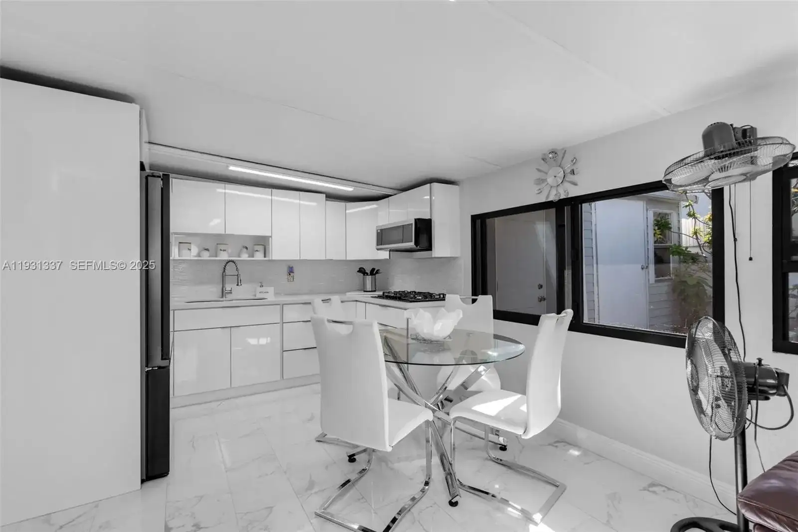 2140 W 53rd St # 2140, Hialeah FL 33016 photo 3