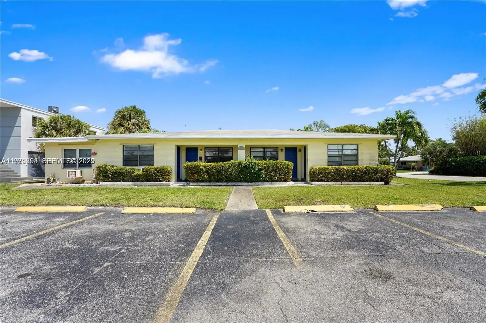 380 SE 12th Ave # 2, Deerfield Beach FL 33441 photo 2
