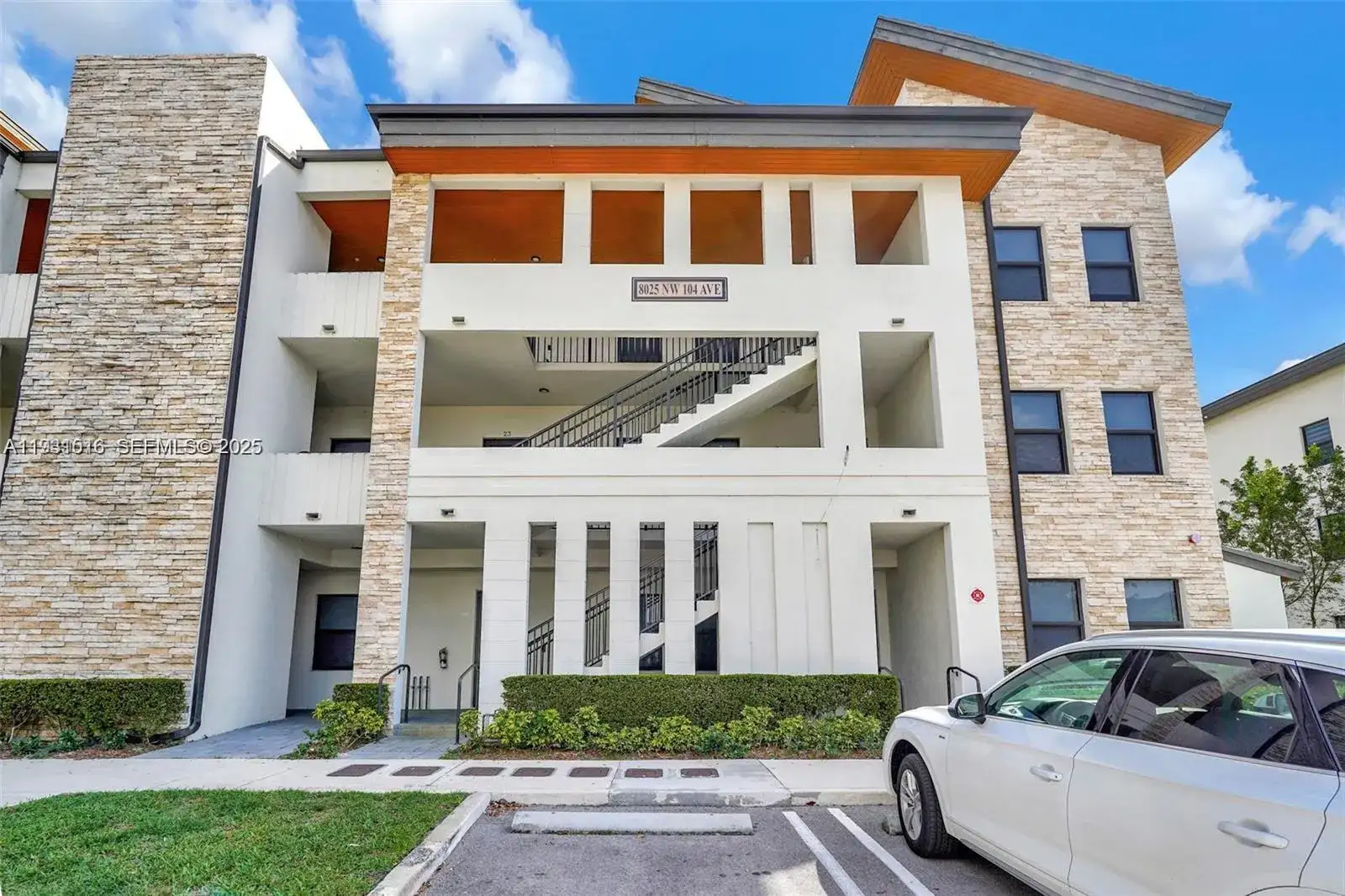8025 NW 104th Ave # 23, Doral FL 33178 photo 3