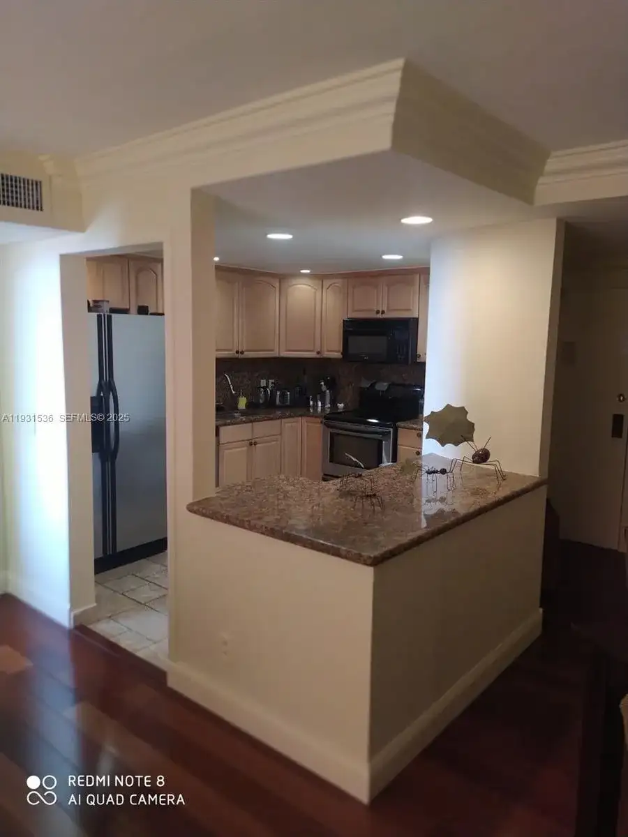 200 SE 15th Rd # 7F, Miami FL 33129 photo 2