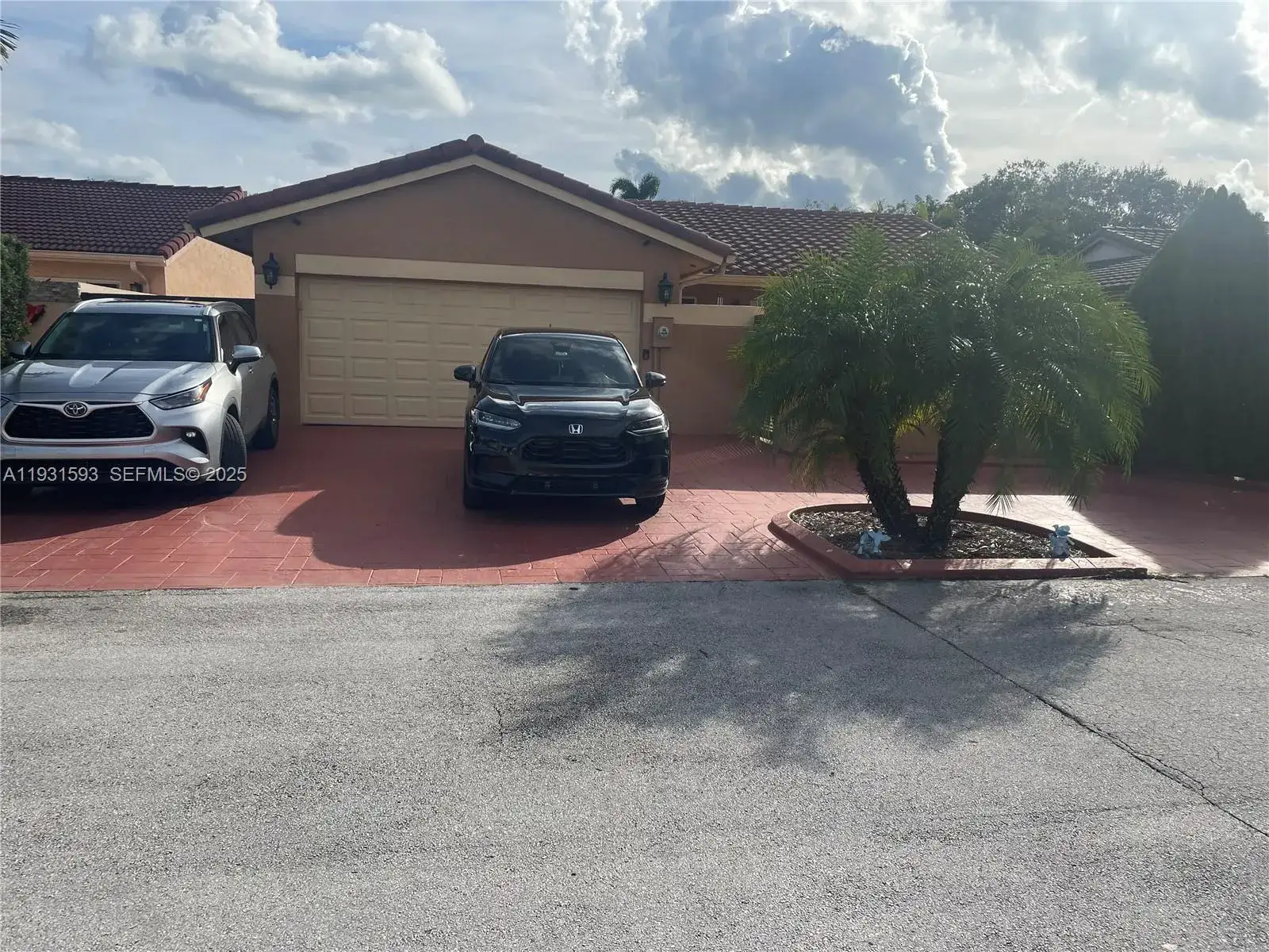 15146 SW 92nd Ter, Miami FL 33196 photo 2