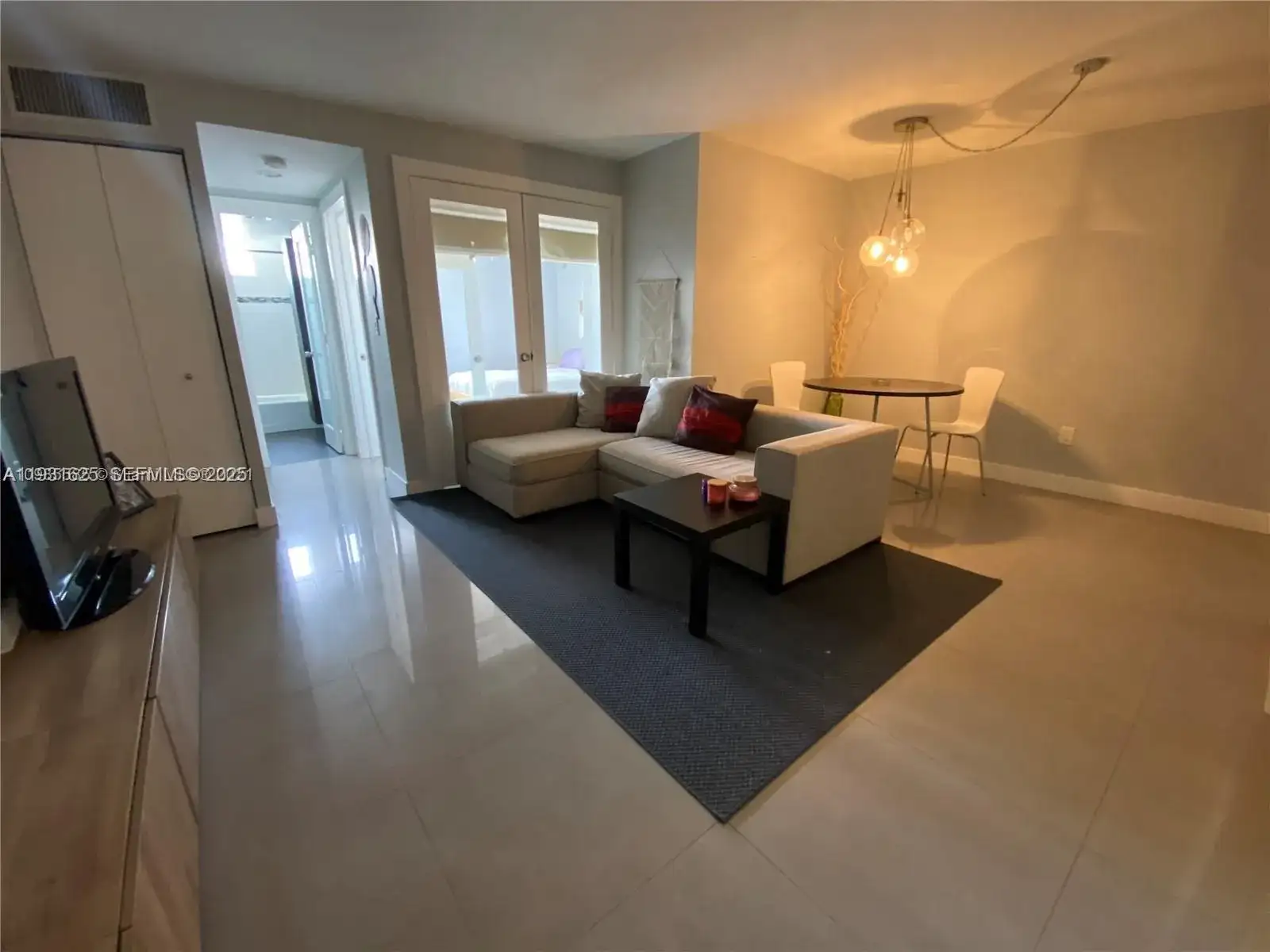 921 Jefferson Ave # 3B, Miami Beach FL 33139 photo 2