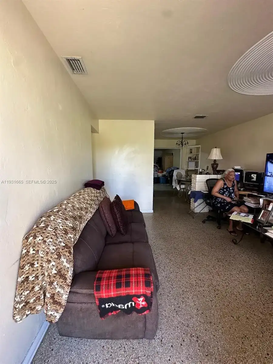 1300 W 7th St, Riviera Beach FL 33404 photo 5
