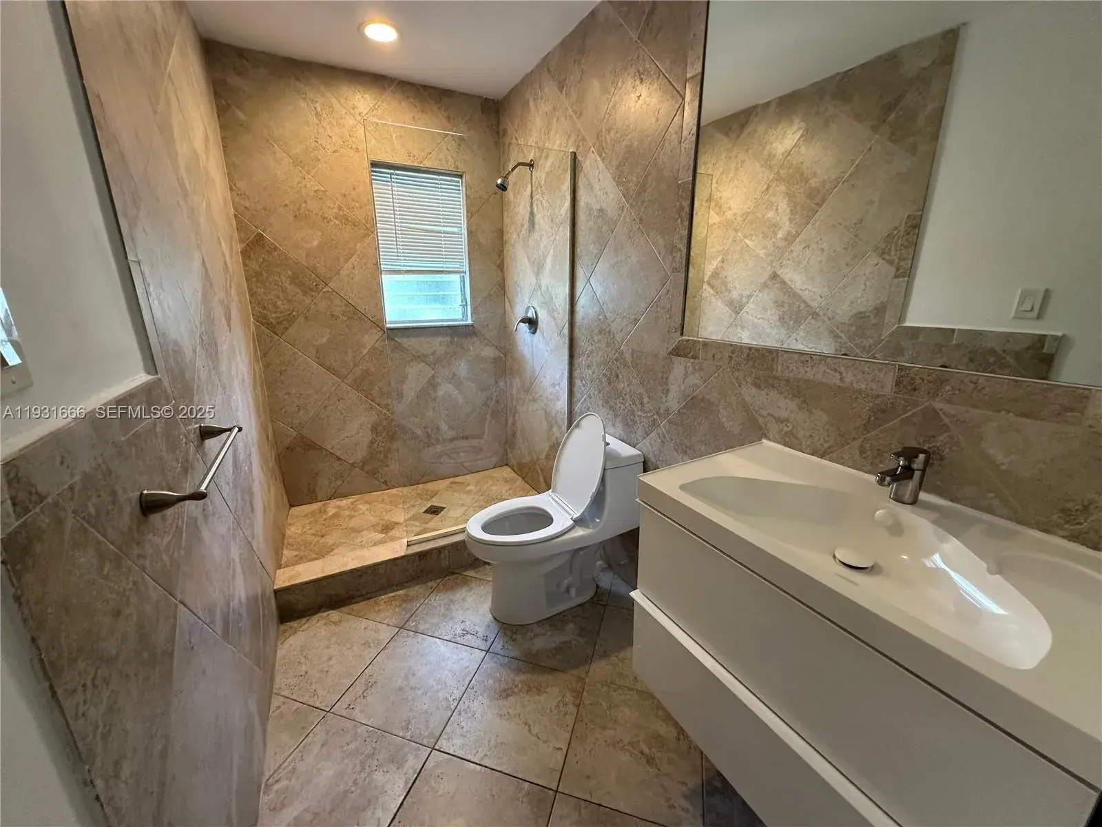 90 Isle Of Venice Dr # 10, Fort Lauderdale FL 33301