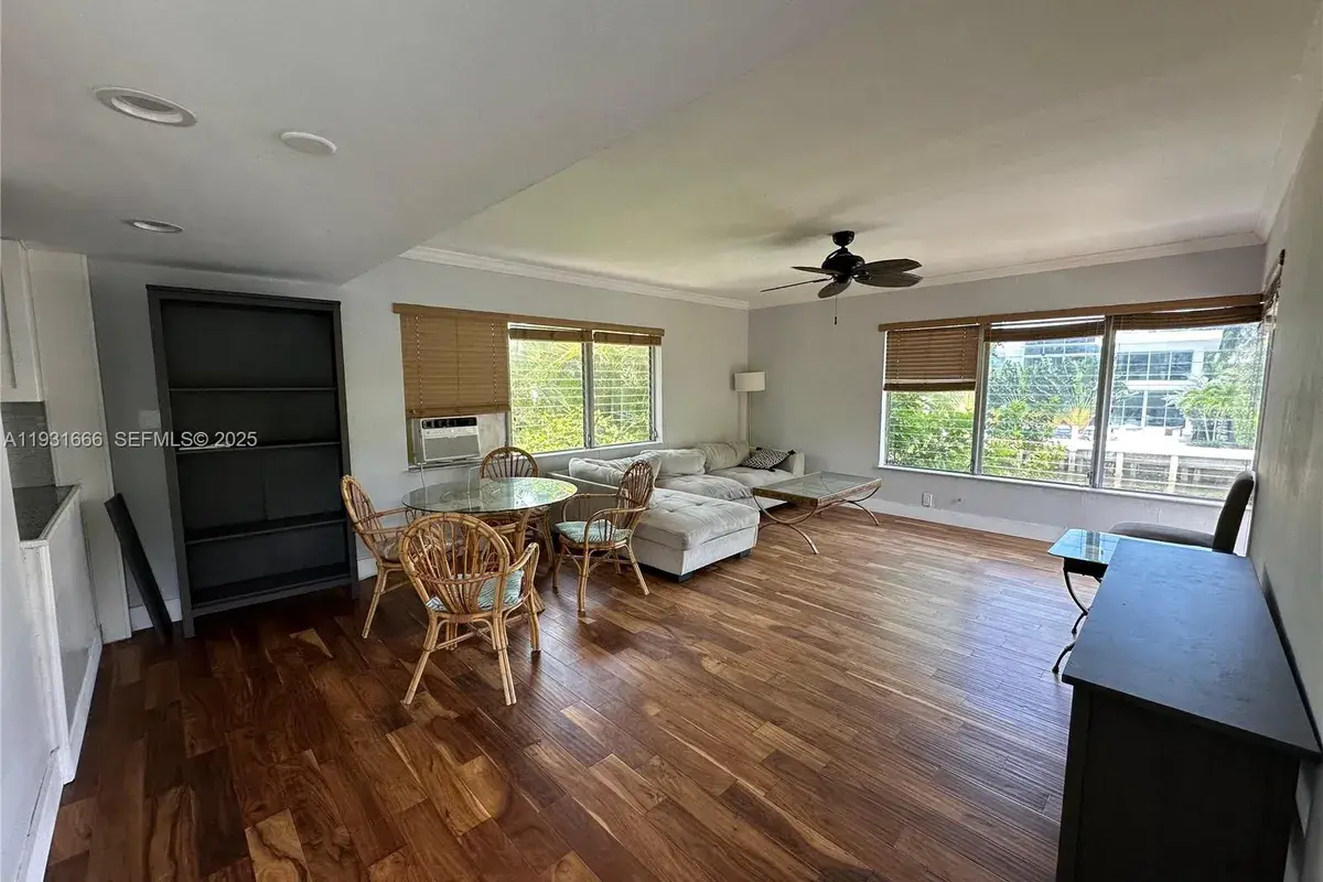 90 Isle Of Venice Dr # 10, Fort Lauderdale FL 33301