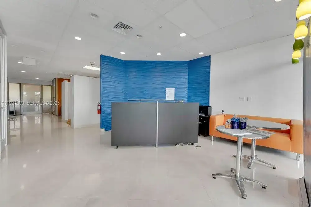 1845 Cordova Rd # 203, Fort Lauderdale FL 33316 photo 2