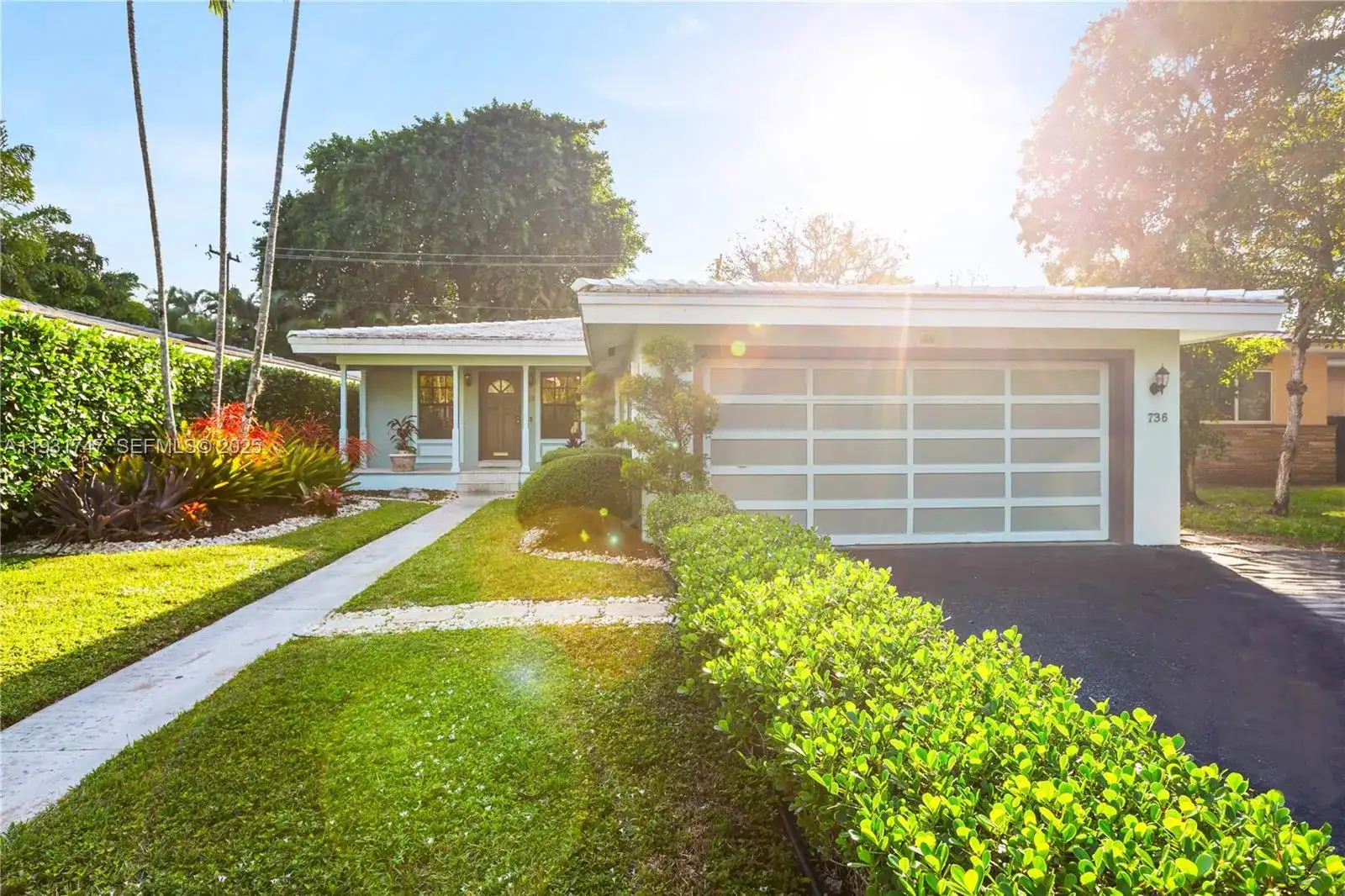 736 Alhambra Cir, Coral Gables FL 33134 photo 3