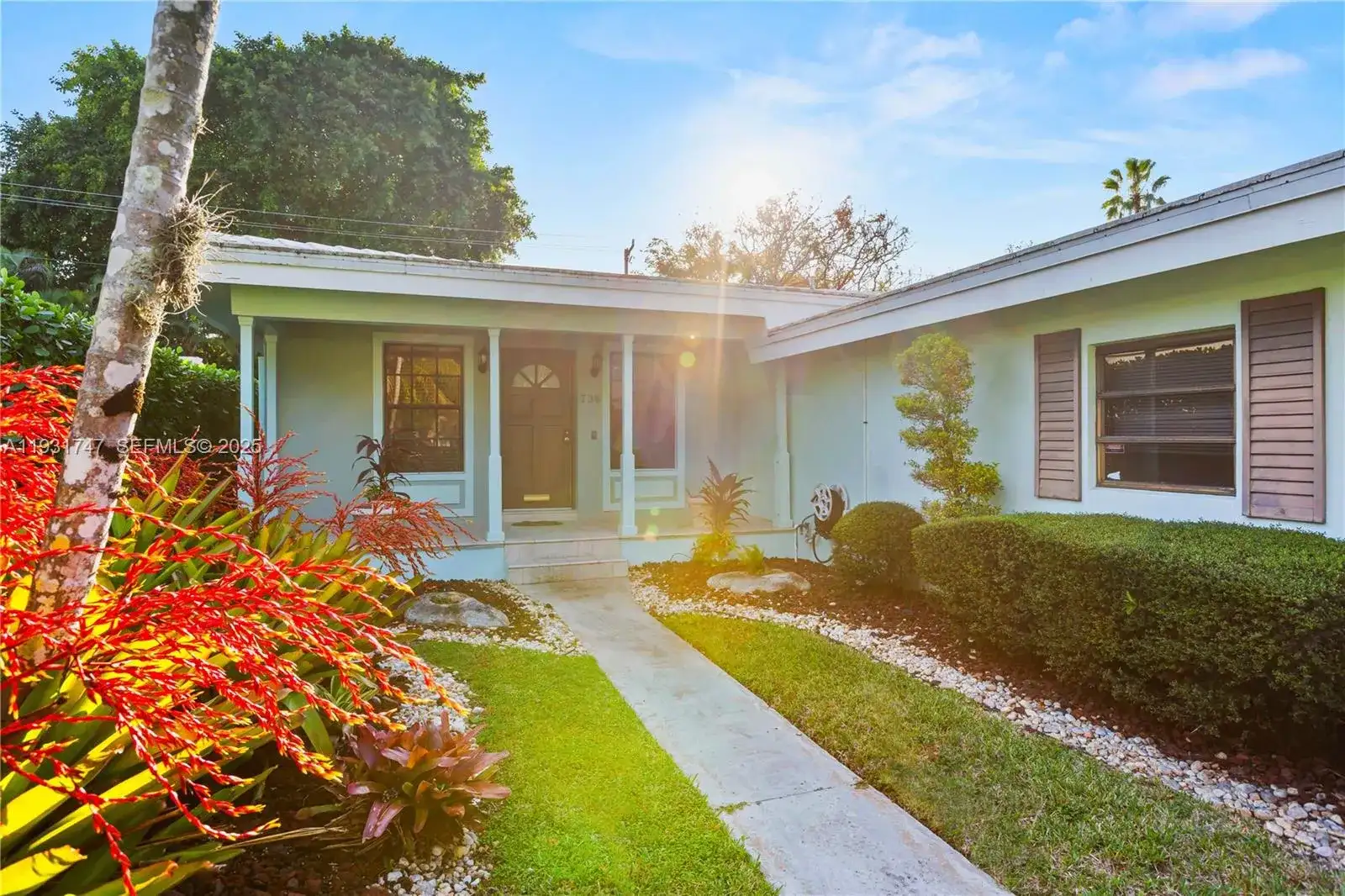 736 Alhambra Cir, Coral Gables FL 33134 photo 4