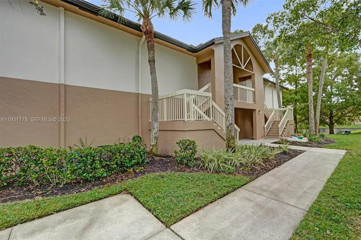 9901 Westview Dr # 325, Coral Springs FL 33076
