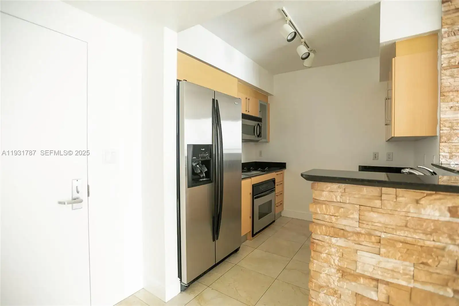 335 S Biscayne Blvd # 2710, Miami FL 33131 photo 4