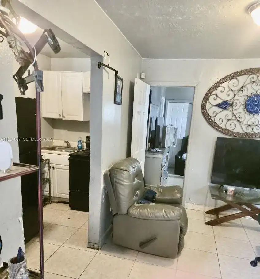 10280 SW 175th St, Miami FL 33157 photo 2