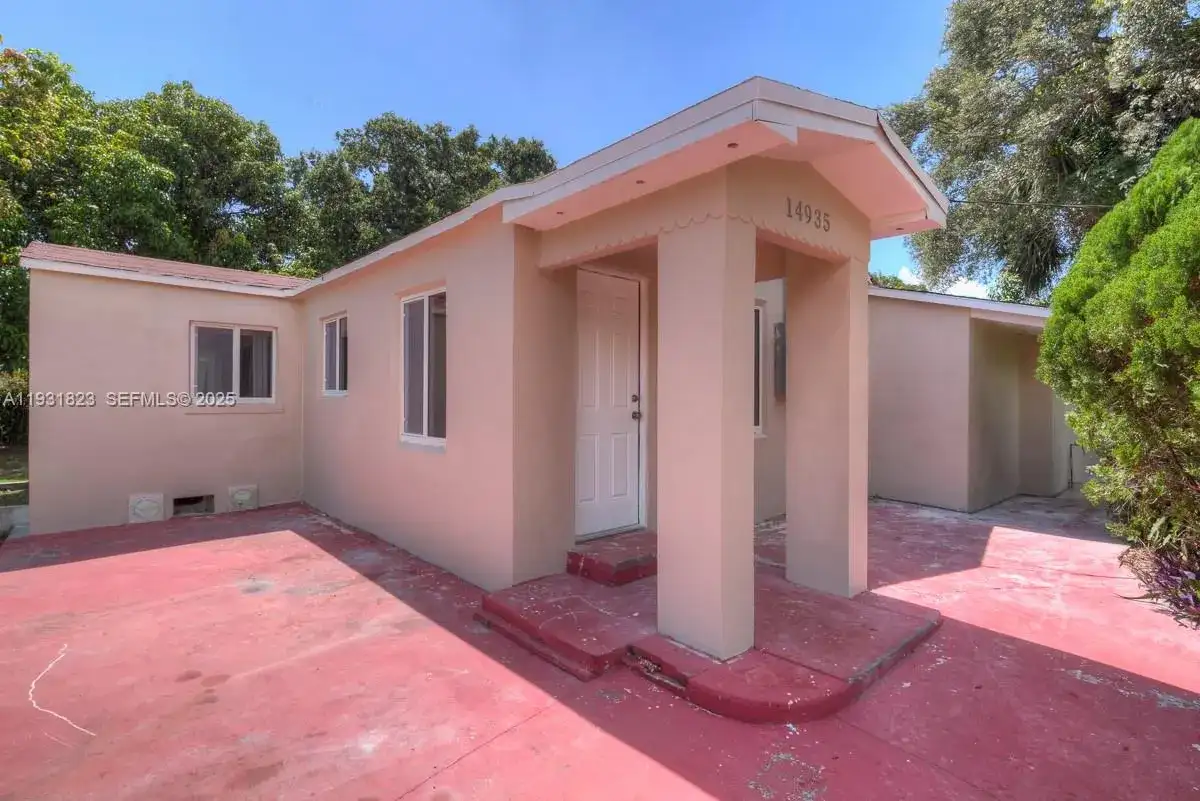 14935 NE 11th Ct # 1, Miami FL 33161 photo 2