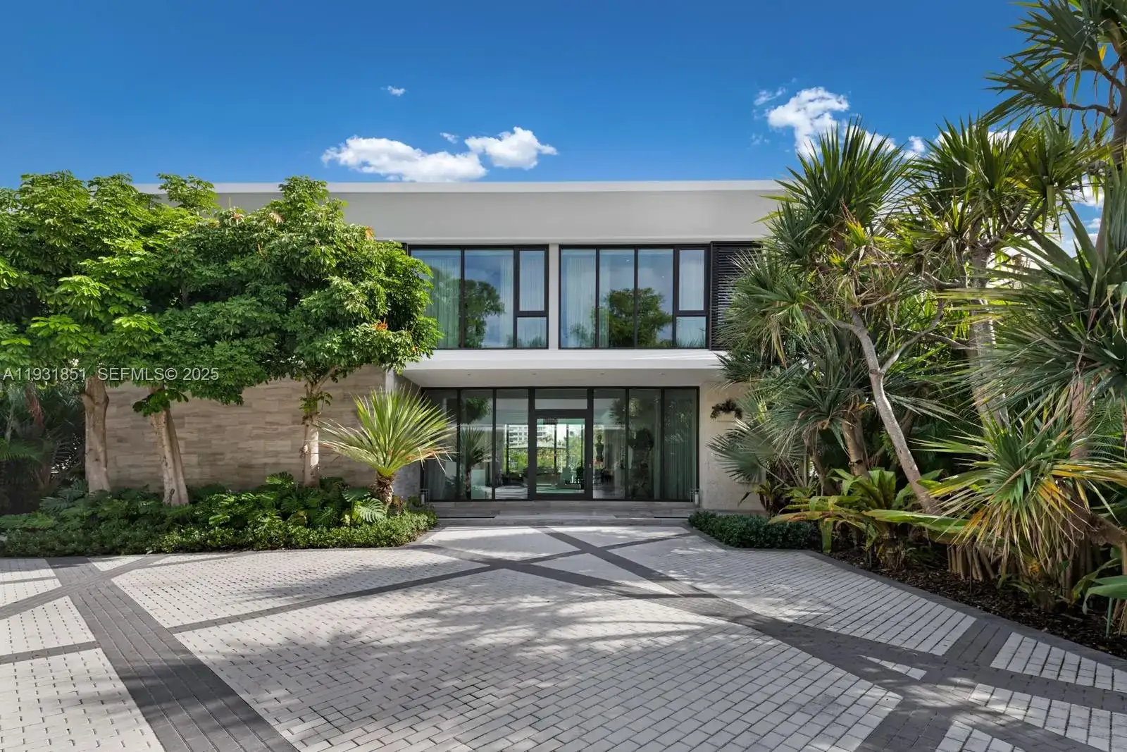 6411 Allison Rd, Miami Beach FL 33141 photo 2