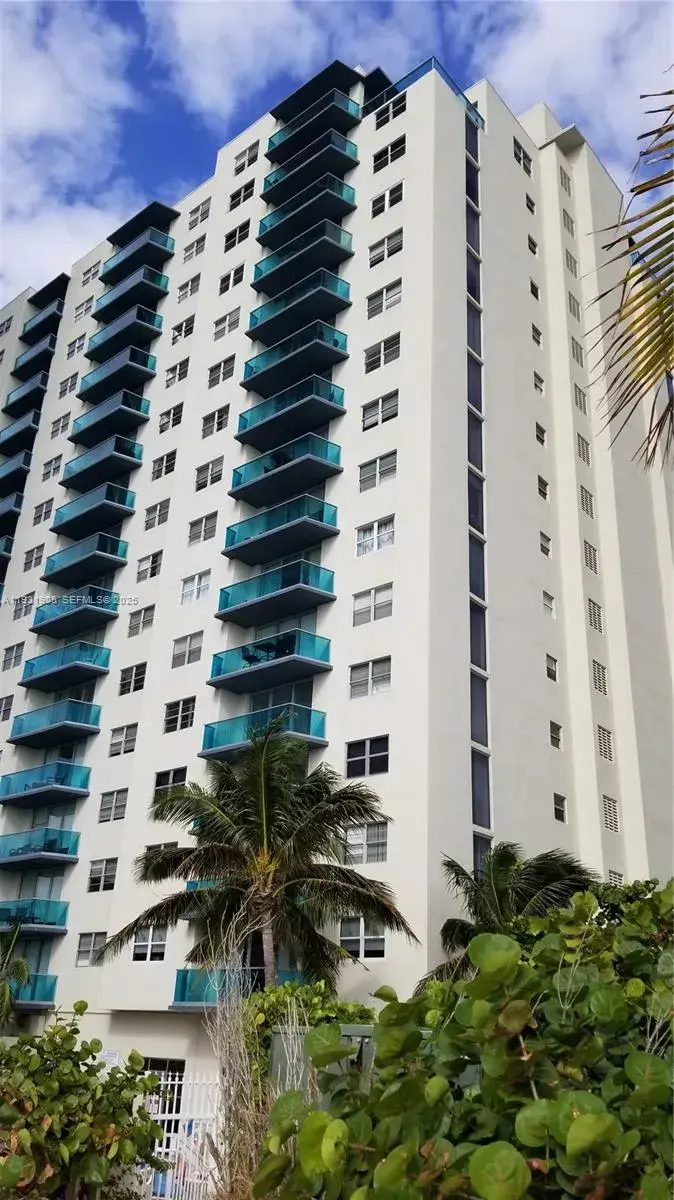 4001 S Ocean Dr # 4J, Hollywood FL 33019