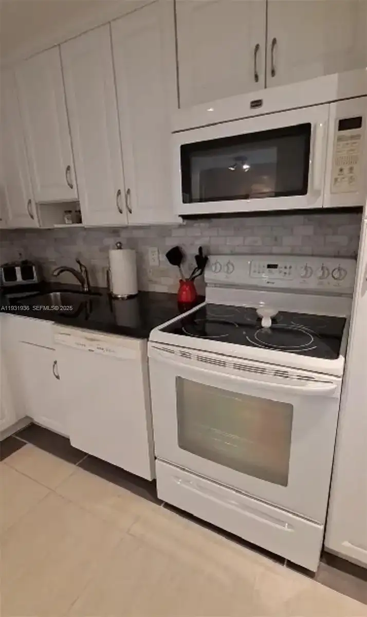 3774 Inverrary Blvd # 103P, Lauderhill FL 33319 photo 2